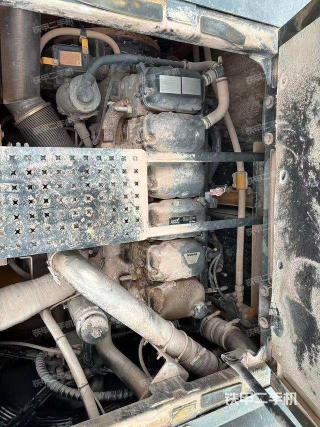 发动机整体俯视（整机外观）