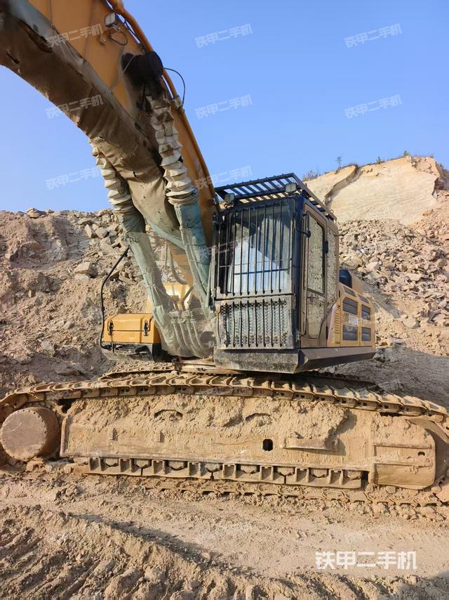 单侧履带整体（整机外观）