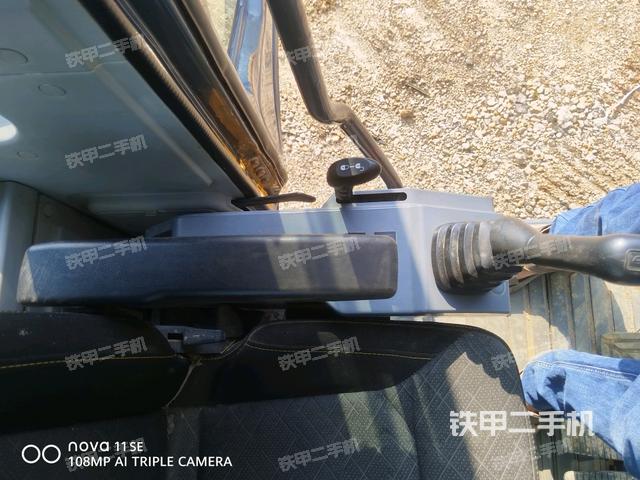 座椅后部（駕駛室部分）