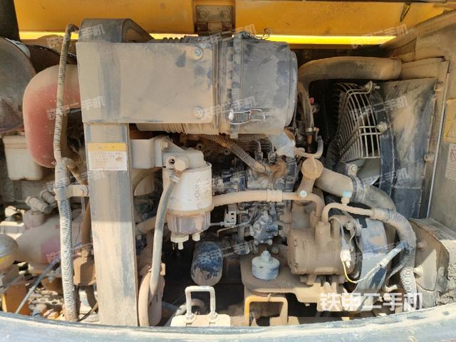 回轉(zhuǎn)馬達(dá)（上車部件）