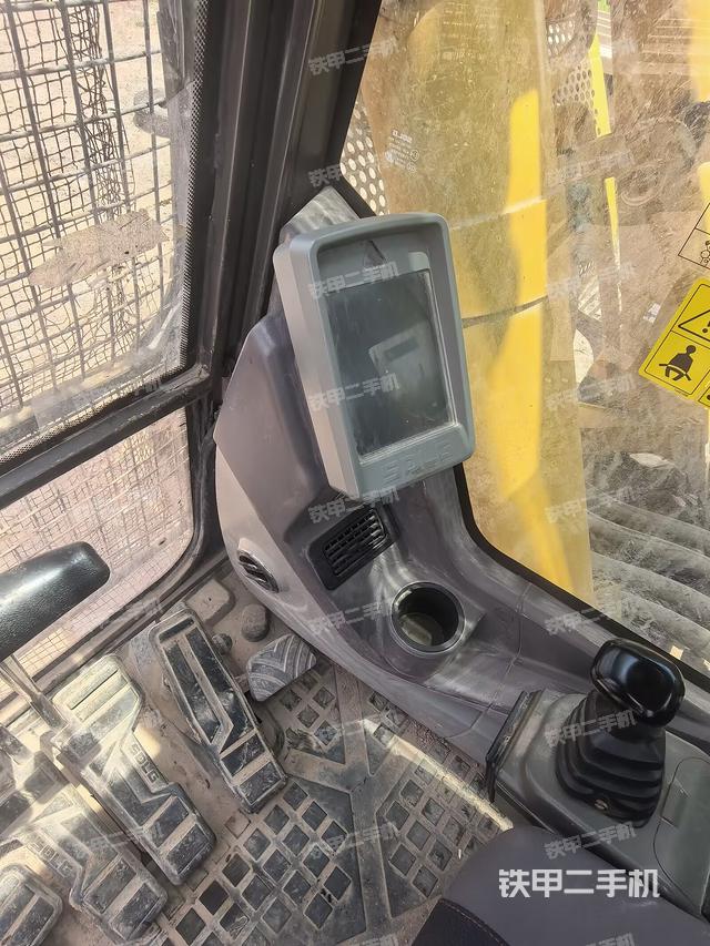 显示屏 （驾驶室部分）