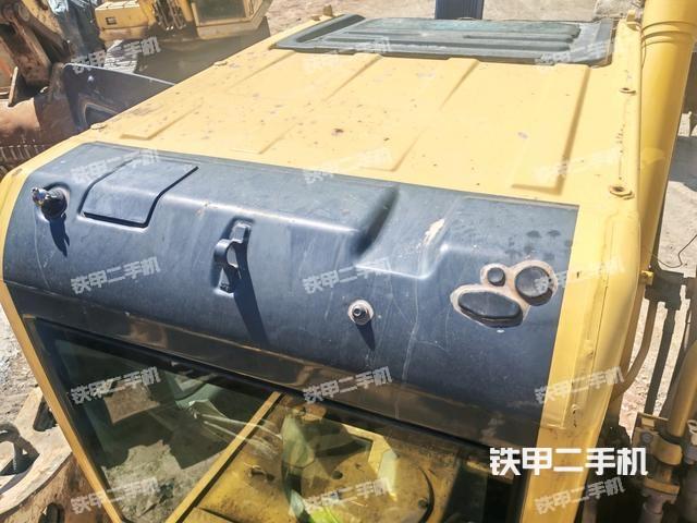 駕駛室頂部（整機外觀）