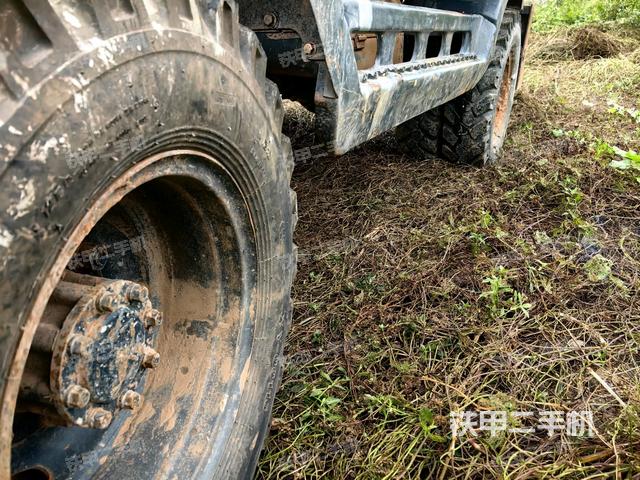 右侧履带整体 (行走机构) 右侧履带整体 (行走机构)