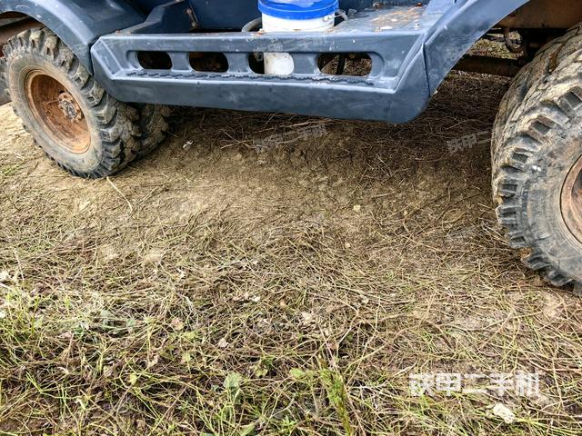 左侧履带整体 (行走机构) 左侧履带整体 (行走机构)