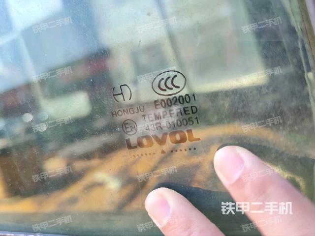 后窗玻璃角標(biāo)（駕駛室部分）