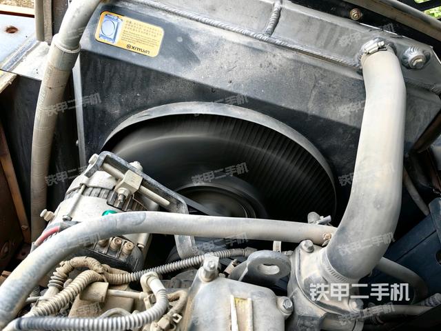 水箱+风扇特写(上车部件) 水箱+风扇特写(上车部件)