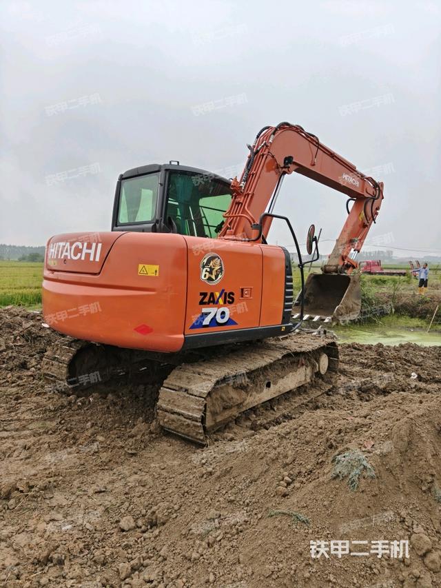 右后45(整机外观) 右后45(整机外观)