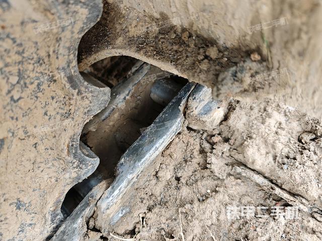 右導(dǎo)向輪（行走機(jī)構(gòu)）