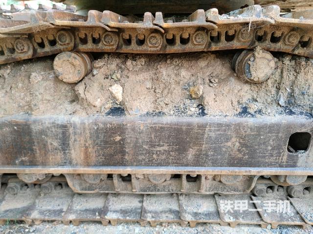 左導(dǎo)向輪（行走機(jī)構(gòu)）