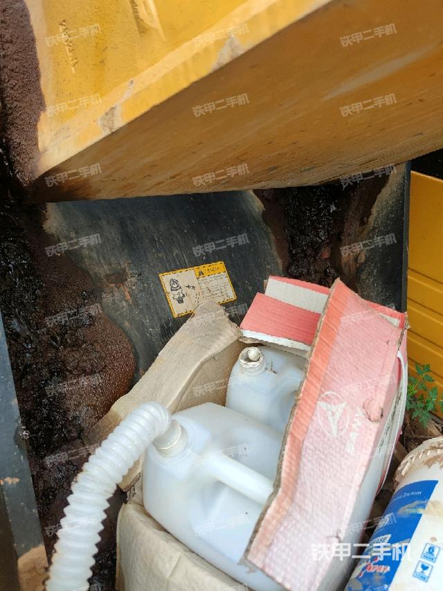 大臂根部?斜視（工作和回轉(zhuǎn)裝置）