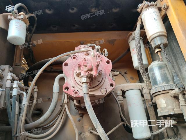 液壓泵斜45?左（大件艙室）