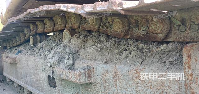 单侧履带整体（整机外观）