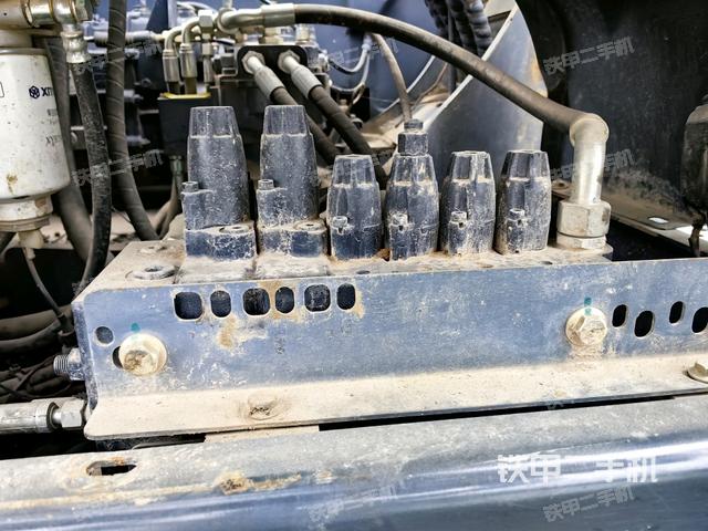 分配阀(上车部件) 分配阀(上车部件)