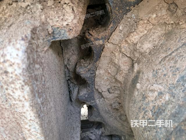 右驱动轮(行走机构) 右驱动轮(行走机构)