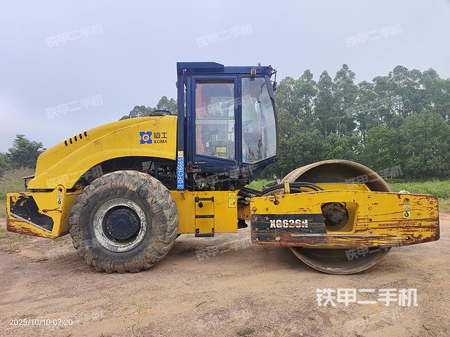 整机右侧（设备外观及核心部件）