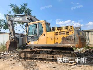 沃尔沃EC210B挖掘机实拍图片