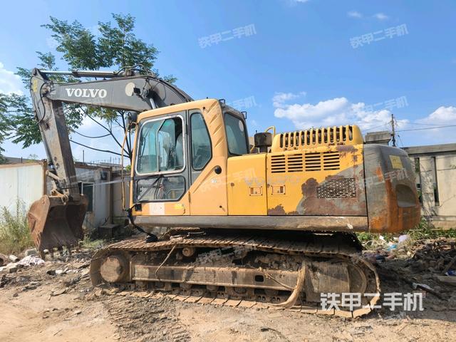 沃爾沃EC210B挖掘機(jī)