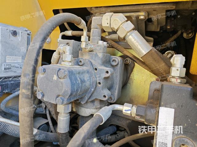 液壓泵室（大件艙室）