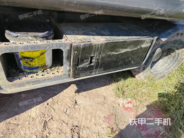 右側(cè)行走馬達(dá)蓋板（行走機(jī)構(gòu)）