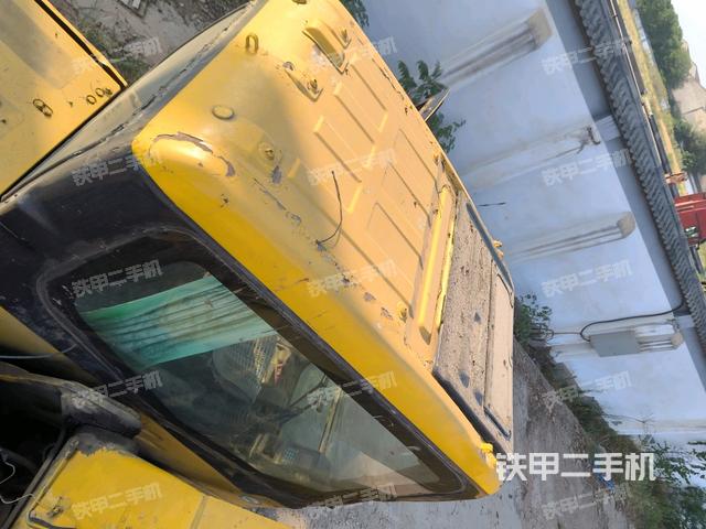 气门室盖螺丝特写（上车部件）