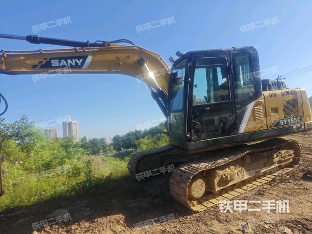 三一重工SY135C挖掘機