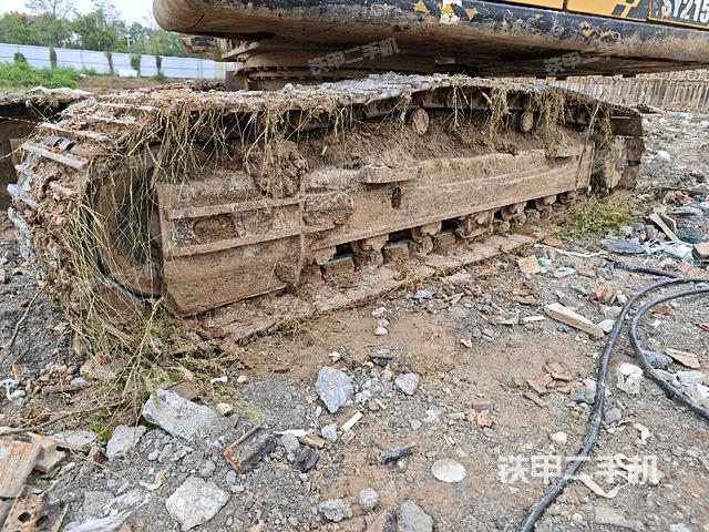 右側(cè)履帶整體（行走機(jī)構(gòu)）