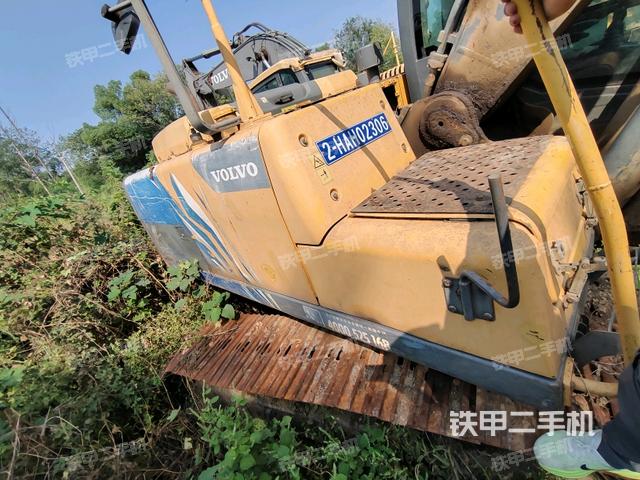 整機右后45°（整機外觀）