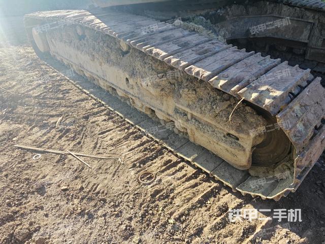 左側(cè)履帶整體?（行走機(jī)構(gòu)）