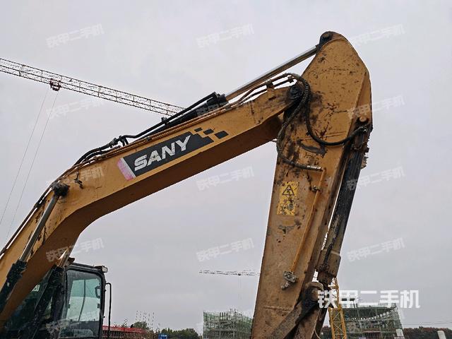 大臂整體?右側(cè)（工作和回轉(zhuǎn)裝置）