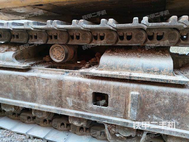 右側(cè)行走馬達蓋板（行走機構(gòu)）