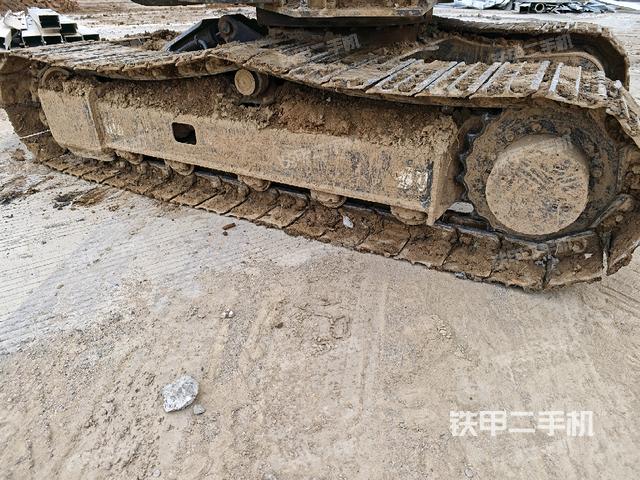 左側(cè)履帶整體?（行走機(jī)構(gòu)）