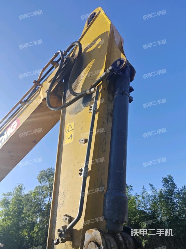 小臂整體右前（工作和回轉(zhuǎn)裝置）