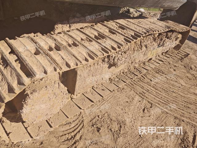 左側(cè)履帶整體?（行走機(jī)構(gòu)）