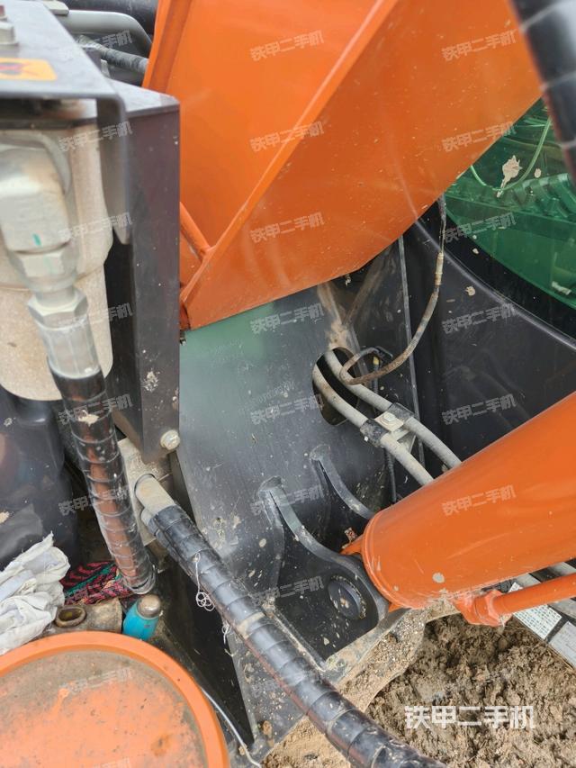 大臂根部 斜(工作和回转装置) 大臂根部 斜(工作和回转装置)