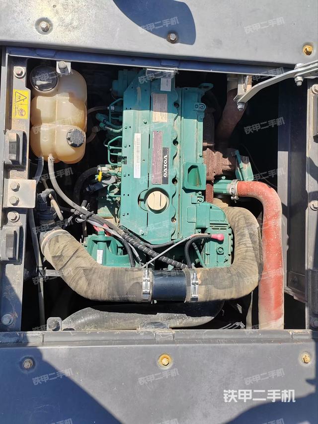 发动机整体俯视（整机外观）