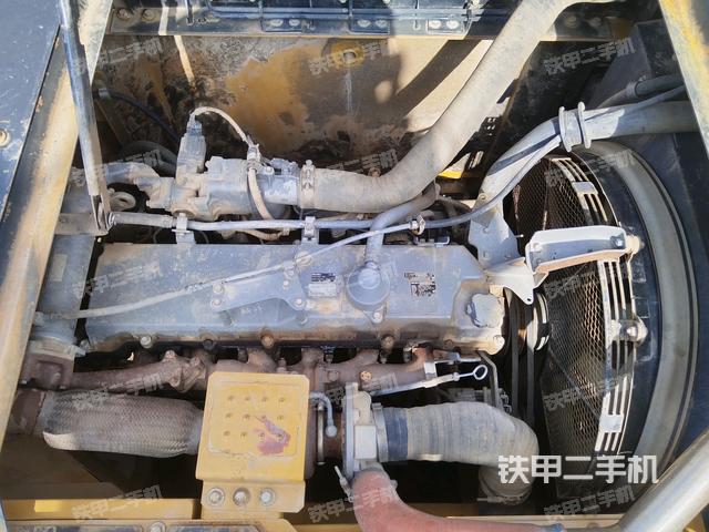 发动机室（上车部件）