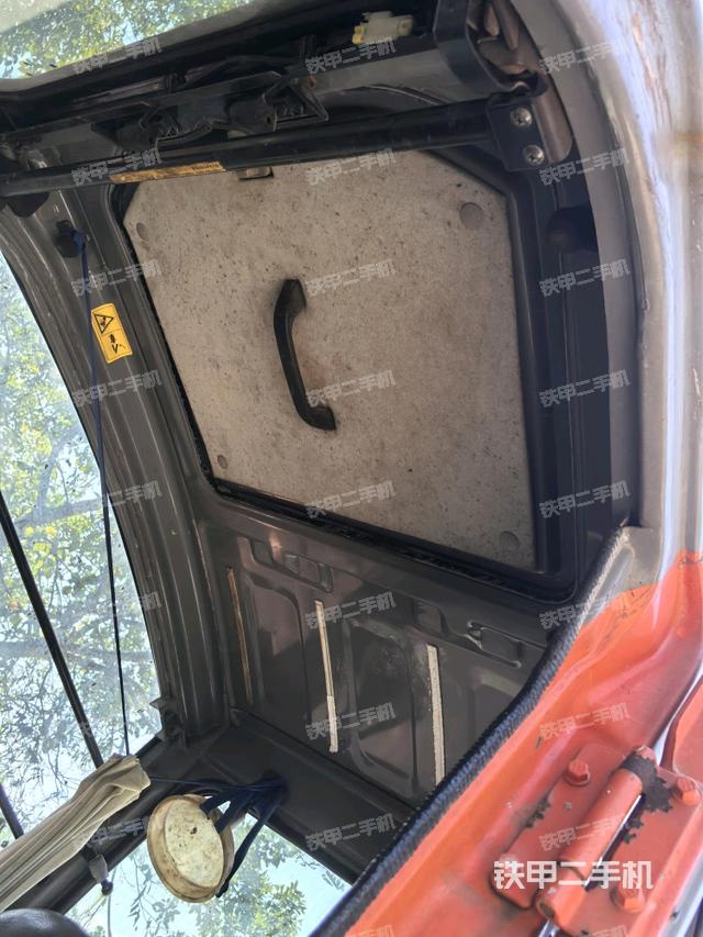 頂棚整體（駕駛室部分）