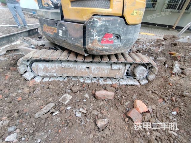 左侧履带整体 （行走机构）