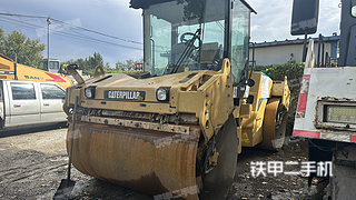 卡特彼勒CB564D压路机实拍图片