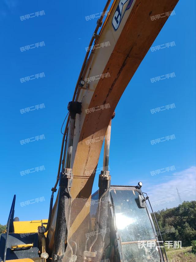 大臂油缸整體?豎拍（工作和回轉(zhuǎn)裝置）