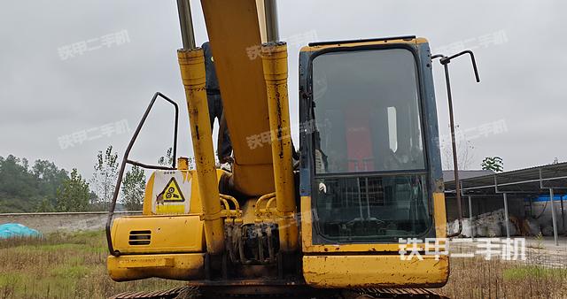 驾驶室整体（整机外观）