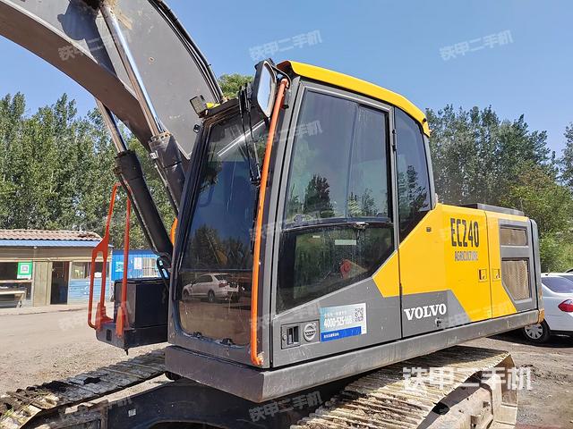 驾驶室整体（整机外观）