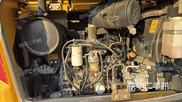 发动机整体俯视（整机外观）