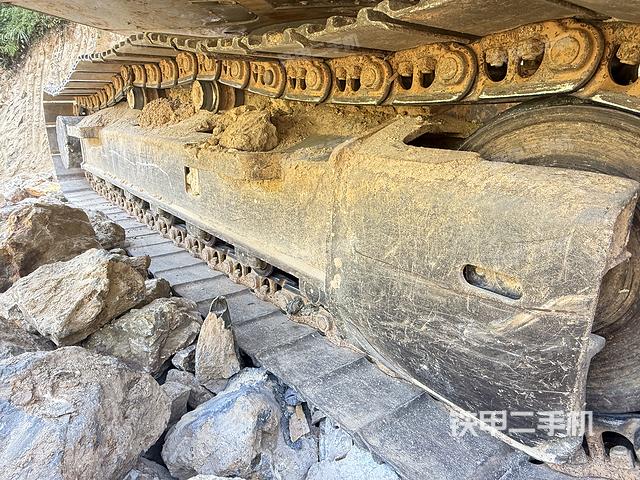 单侧履带整体（整机外观）