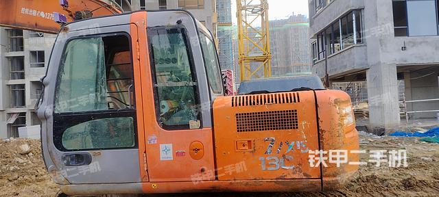 驾驶室整体（整机外观）