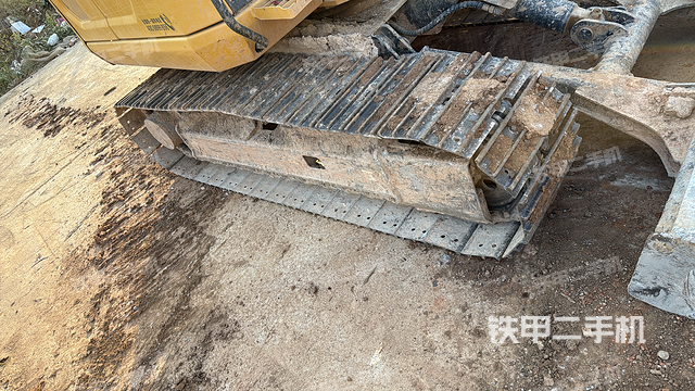 单侧履带整体（整机外观）