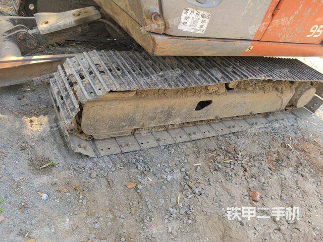 左側(cè)履帶整體?（行走機(jī)構(gòu)）