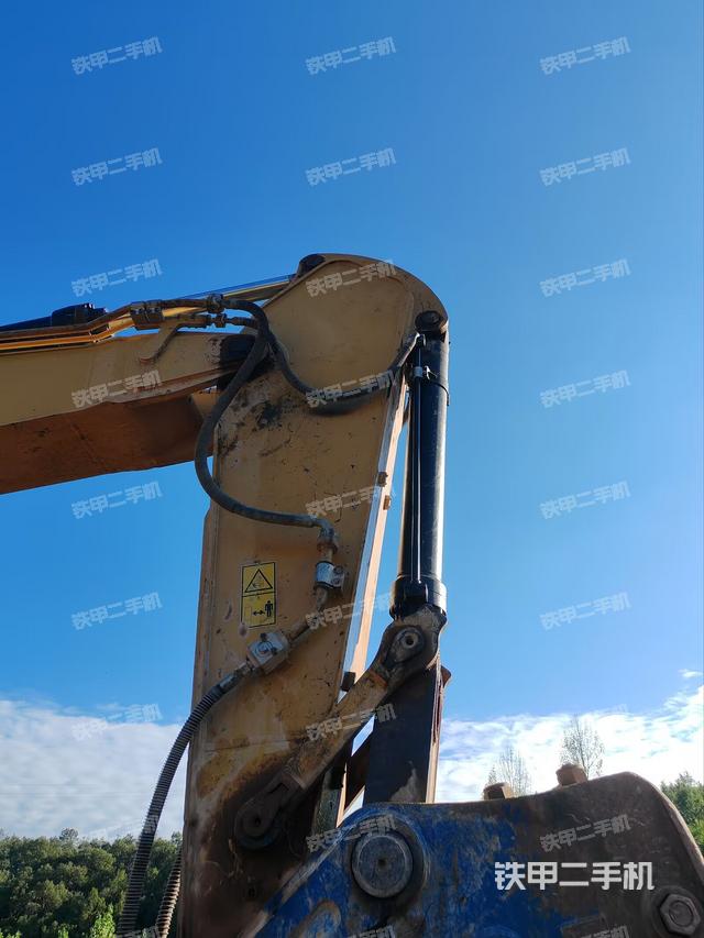 小臂整體左后（工作和回轉(zhuǎn)裝置）