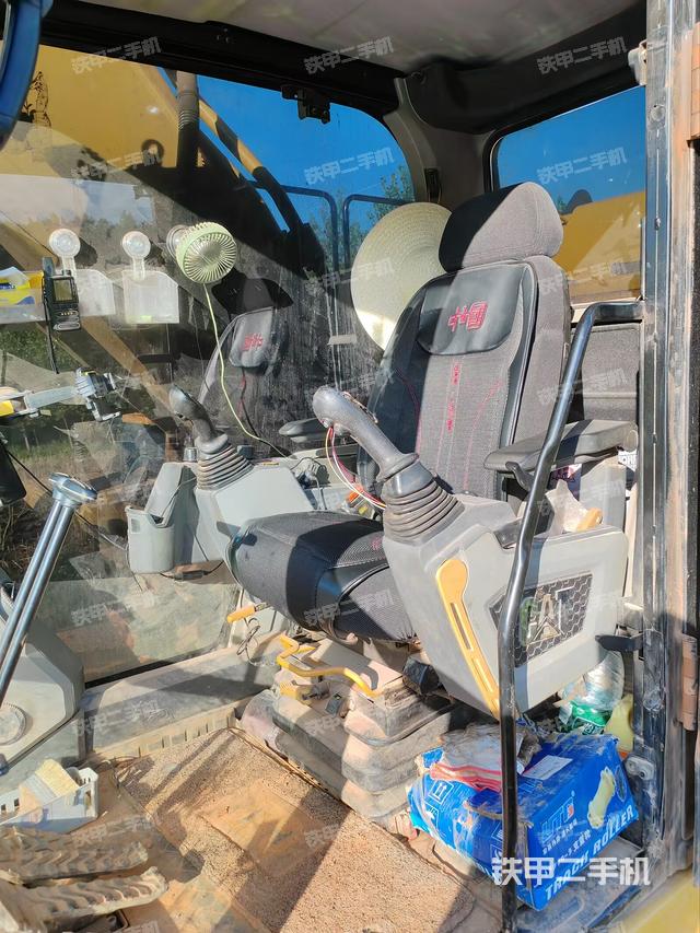 座椅后部（駕駛室部分）