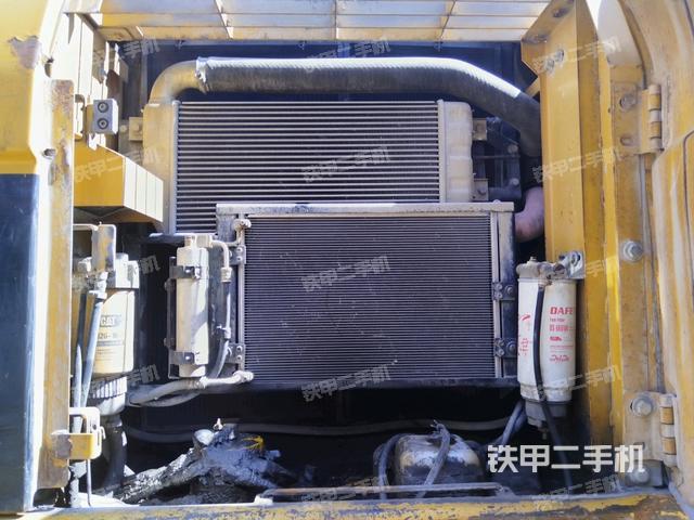 散熱器正面（大件艙室）